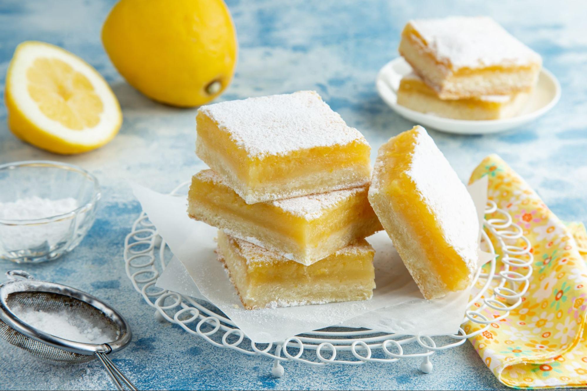 ooey-gooey lemon bars ready for a picnic ©Anna Shepulova